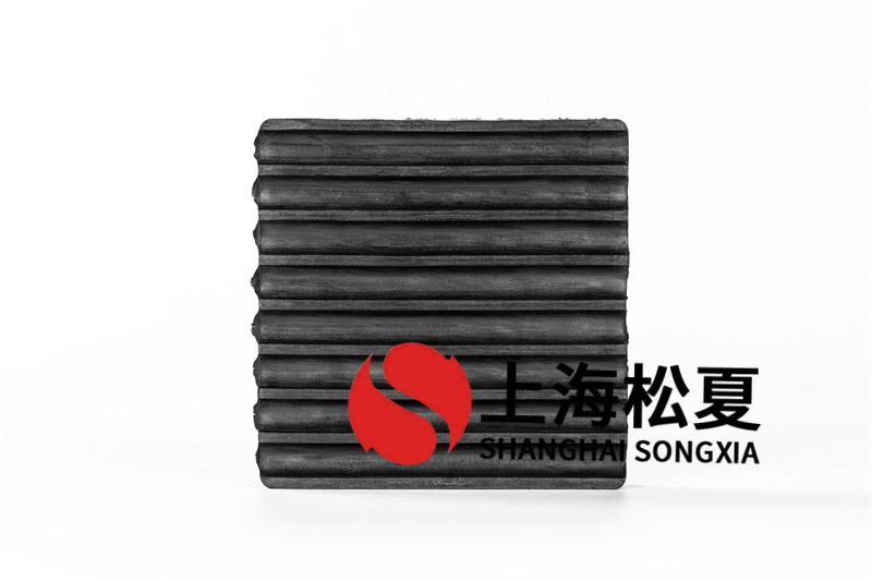 生產(chǎn)的橡膠<a href='http://296907.com' target='_blank'><u>減震器</u></a>特點有哪些方面？